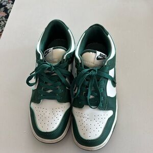 Green Nike Dunks Low Women’s Size 41 / 8